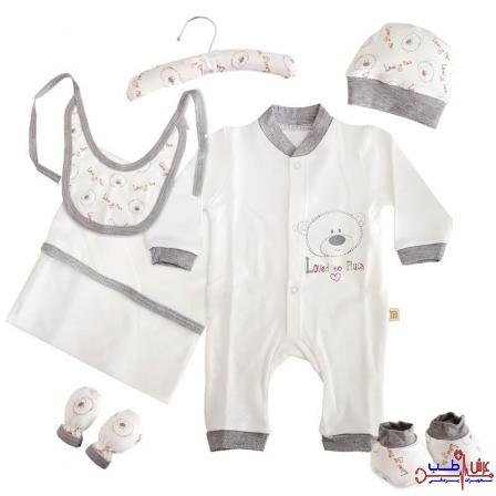 ویژگی های لباس نوزاد بیمارستانی 